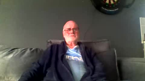 taxi910662 online show from 10/22/25, 08:14