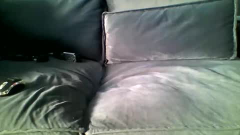 taxi910662 online show from 10/24/25, 08:22