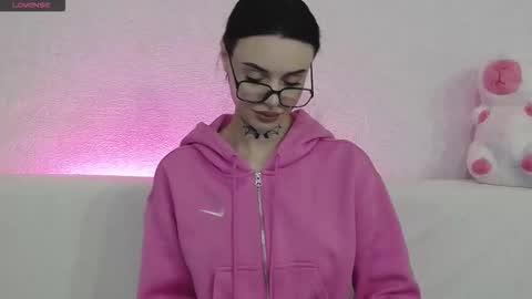 Taya online show from 10/29/25, 06:20