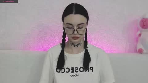 Taya online show from 11/14/25, 06:28