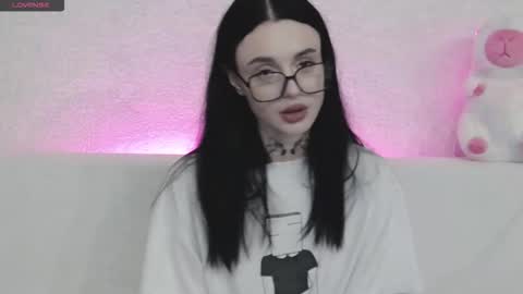 Taya online show from 11/20/25, 09:14