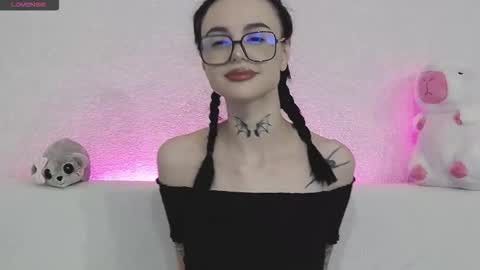 Taya online show from 11/24/25, 05:56