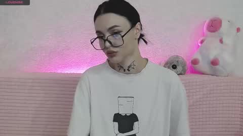 Taya online show from 11/29/25, 03:48