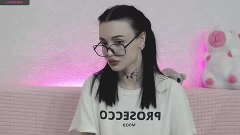 Taya online show from 11/30/25, 06:01