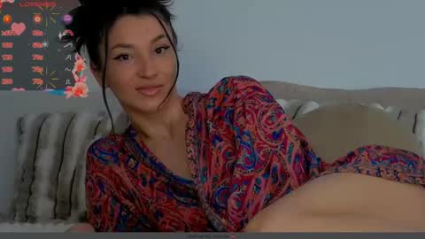 Snapshot of tayakayan chatting on 03/01/25, 03:53 TayaKayan online show from 03/01/25, 03:53