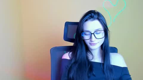 Taya online show from 11/24/25, 06:35