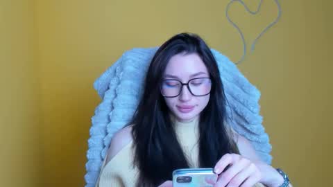 Taya online show from 12/05/25, 06:33