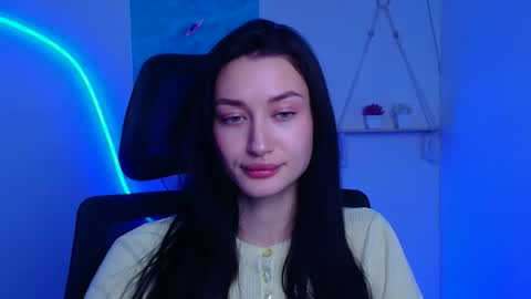 Taya online show from 12/15/25, 06:28