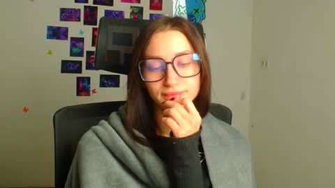 Snapshot of tayavibe chatting on 02/06/26, 07:12 Taya online show from 02/06/26, 07:12