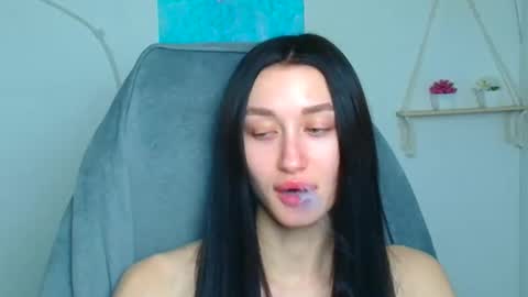 Snapshot of tayavibe chatting on 03/04/26, 06:30 Taya online show from 03/04/26, 06:30