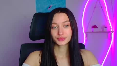 Snapshot of tayavibe chatting on 03/17/26, 06:28 Taya online show from 03/17/26, 06:28