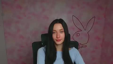 Snapshot of tayavibe chatting on 03/19/26, 06:28 Taya online show from 03/19/26, 06:28