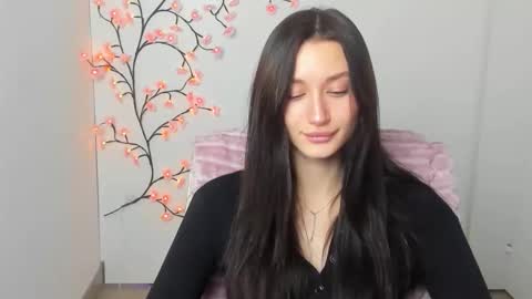 Snapshot of tayavibe chatting on 03/23/26, 06:17 Taya online show from 03/23/26, 06:17
