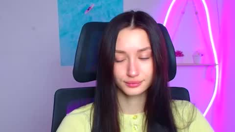 Snapshot of tayavibe chatting on 03/24/26, 06:18 Taya online show from 03/24/26, 06:18