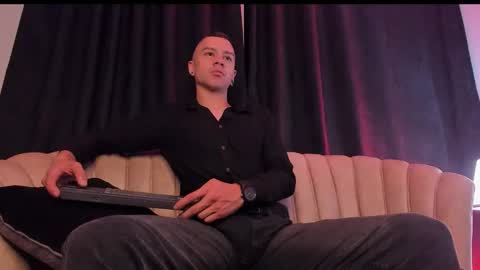 tayler_milers online show from 06/11/26, 03:48