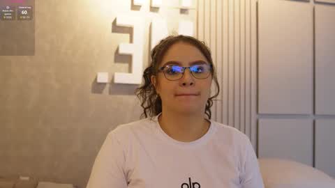 Snapshot of taylerkim chatting on 09/13/25, 12:49 Teylor Kim online show from 09/13/25, 12:49