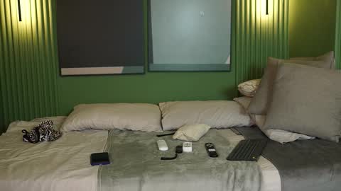 Teylor  Kim online show from 09/27/25, 06:24