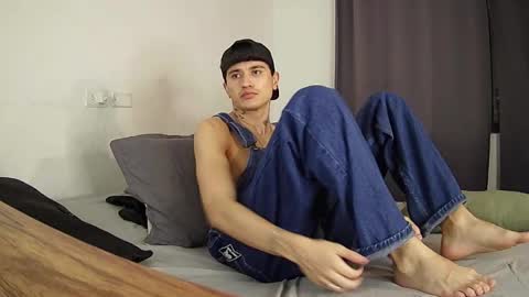 independent model online show from 06/03/26, 01:30