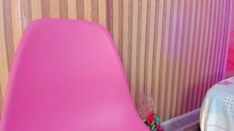 Snapshot of taylor__cooper_ chatting on 12/22/25, 06:38 Sarah online show from 12/22/25, 06:38