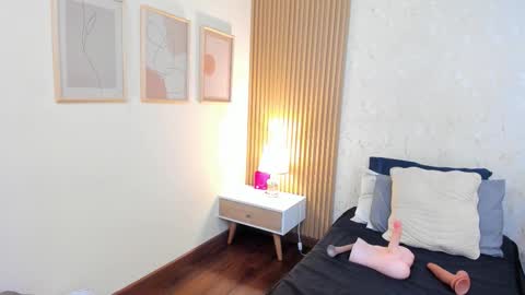 Taylor Bennet online show from 10/29/25, 12:07