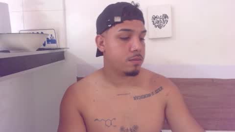 Snapshot of taylor_collins_2 chatting on 10/11/25, 02:48 taylor_collins_2 online show from 10/11/25, 02:48