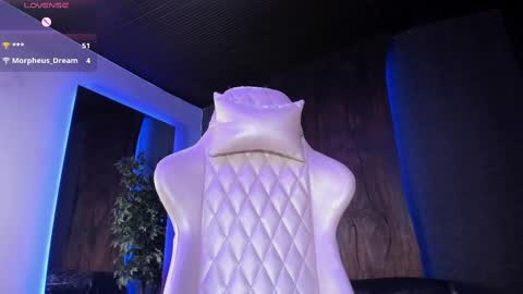 Taylor  Help me to get 100 thumbs up online show from 09/19/25, 04:29