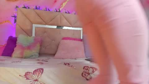 Oriana online show from 10/31/25, 11:00