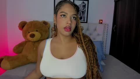 Snapshot of taylor_sexyy chatting on 05/17/26, 08:49 Taylor online show from 05/17/26, 08:49