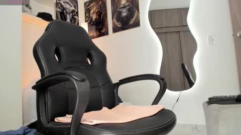 Snapshot of taylor_wesley69 chatting on 11/10/25, 02:27 onlyfanstaylor wesley online show from 11/10/25, 02:27