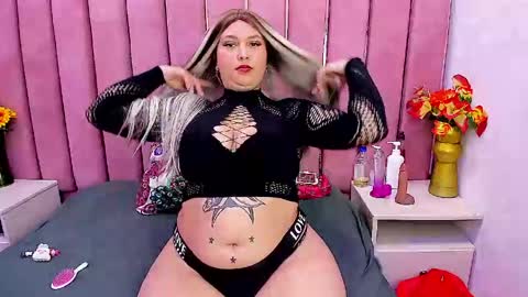 Snapshot of taylorbigass chatting on 04/19/26, 03:28 taylorbigass online show from 04/19/26, 03:28