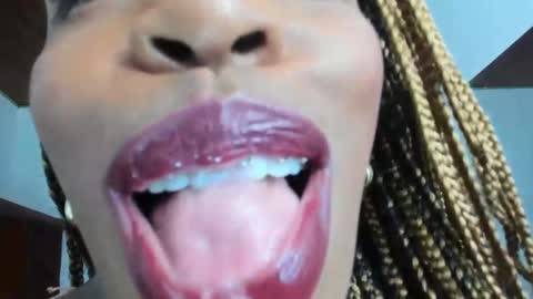 taylorslims online show from 03/11/25, 12:06