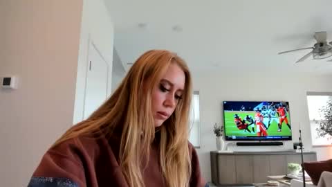 Snapshot of taylorxxxrae chatting on 01/07/26, 09:28 Taylor Rae online show from 01/07/26, 09:28