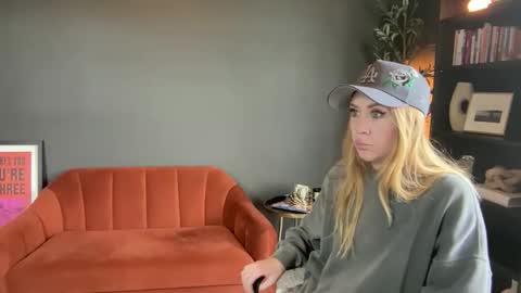 Snapshot of taylorxxxrae chatting on 02/11/26, 09:09 Taylor Rae online show from 02/11/26, 09:09