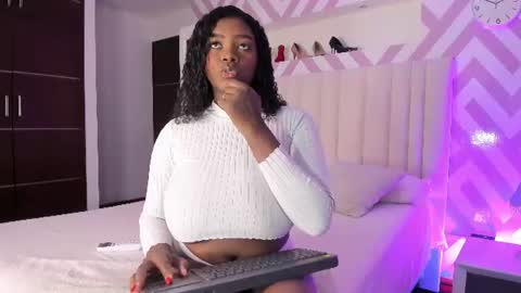 Snapshot of tayrasiny chatting on 06/13/26, 03:26 Tayra horny for you online show from 06/13/26, 03:26