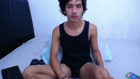 Snapshot of tayronx33 chatting on 01/16/25, 08:25 Tayron online show from 01/16/25, 08:25