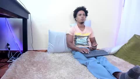 Snapshot of taysonysasha chatting on 10/02/25, 09:55 ask for cum online show from 10/02/25, 09:55