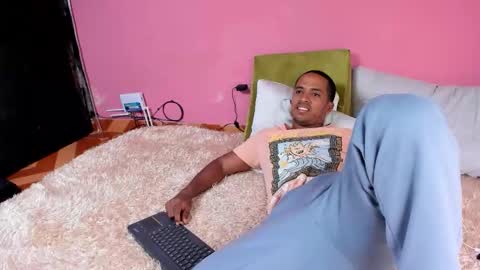 ask for cum online show from 12/14/25, 09:08