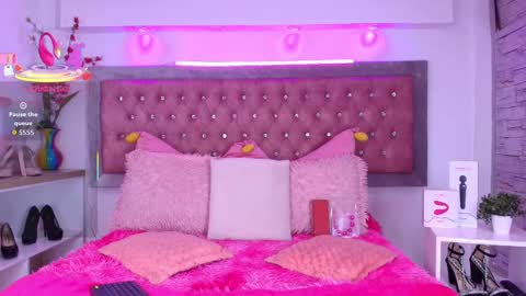 Sofia online show from 09/14/25, 12:48