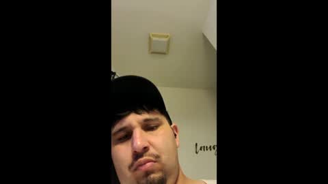 Snapshot of tboy833 chatting on 09/28/25, 06:46 Luis online show from 09/28/25, 06:46