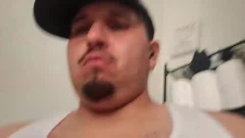 Snapshot of tboy833 chatting on 10/02/25, 04:03 Luis online show from 10/02/25, 04:03