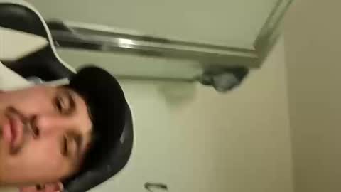 Snapshot of tboy833 chatting on 10/16/25, 05:19 Luis online show from 10/16/25, 05:19