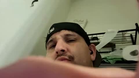 Snapshot of tboy833 chatting on 11/03/25, 12:39 Luis online show from 11/03/25, 12:39