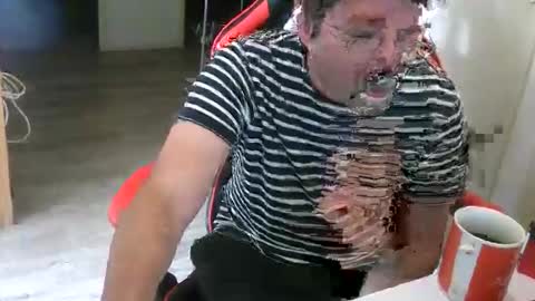 Snapshot of tchecky2 chatting on 09/23/25, 10:51 tchecky2 online show from 09/23/25, 10:51