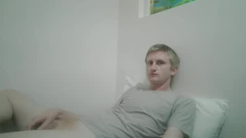 Snapshot of tcute0 chatting on 02/27/26, 07:41 tcute0 online show from 02/27/26, 07:41