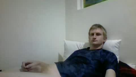 Snapshot of tcute0 chatting on 02/28/26, 07:53 tcute0 online show from 02/28/26, 07:53