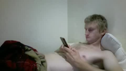 Snapshot of tcute0 chatting on 03/04/26, 12:22 tcute0 online show from 03/04/26, 12:22