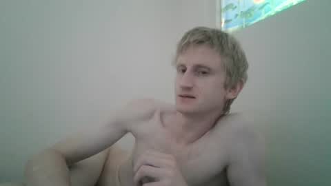 Snapshot of tcute0 chatting on 04/21/26, 04:30 tcute0 online show from 04/21/26, 04:30