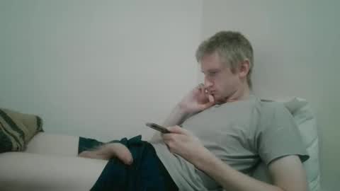 Snapshot of tcute0 chatting on 05/07/26, 05:46 tcute0 online show from 05/07/26, 05:46