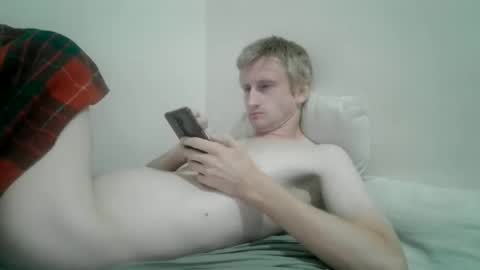 Snapshot of tcute0 chatting on 05/29/26, 07:28 tcute0 online show from 05/29/26, 07:28