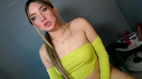ellaine online show from 01/28/25, 10:45